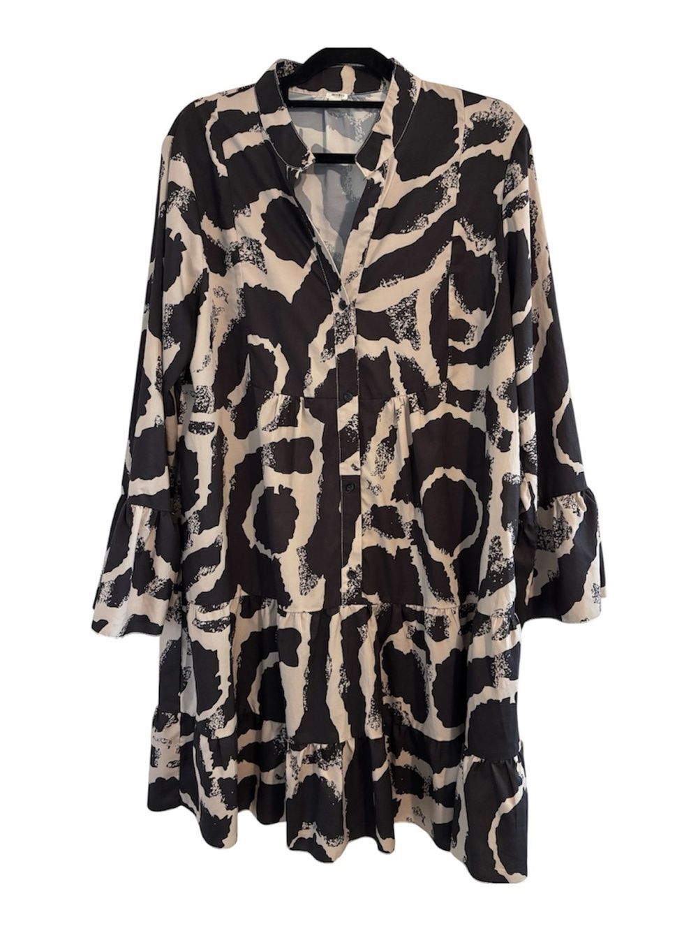 XL Women's Black and Cream Print Tiered Dress Boho Artsy Print